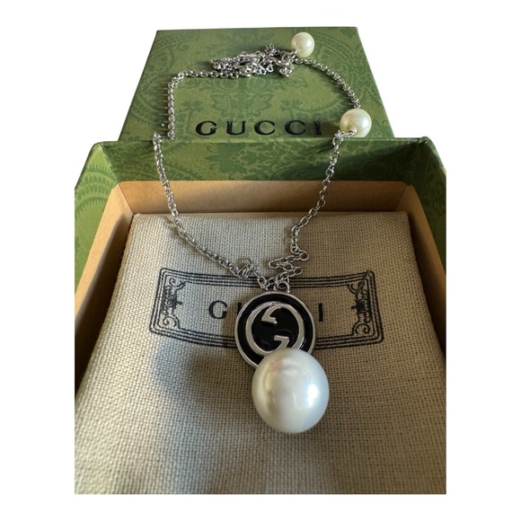 Gucci Silver and White Pearl Pendant Necklace - Picture 1 of 2